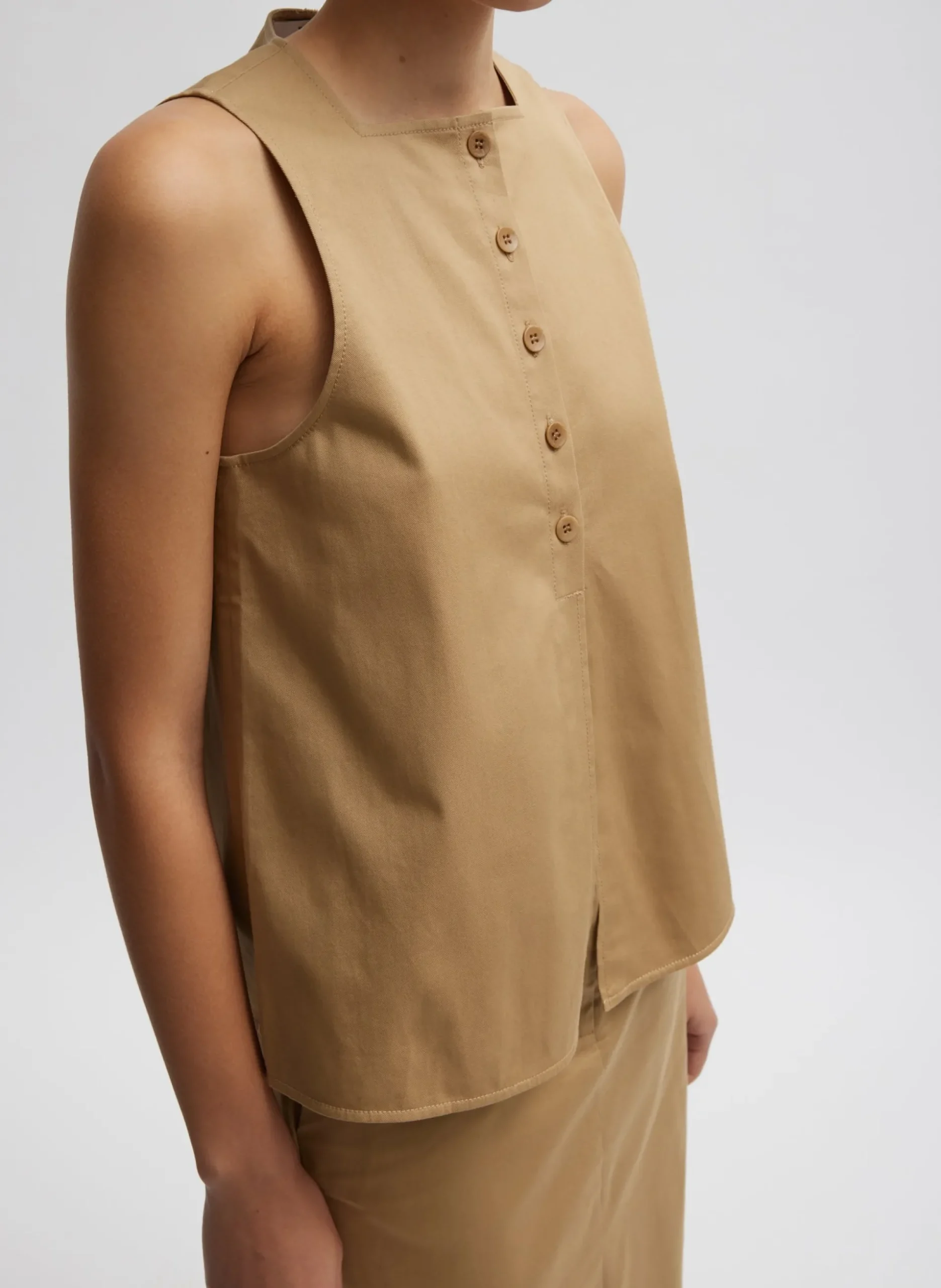 Chino Slit Front Sleeveless Top