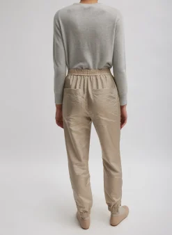 Crispy Nylon Kat Jogger