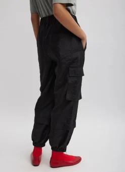 Crispy Nylon Wilt Pull On Jogger