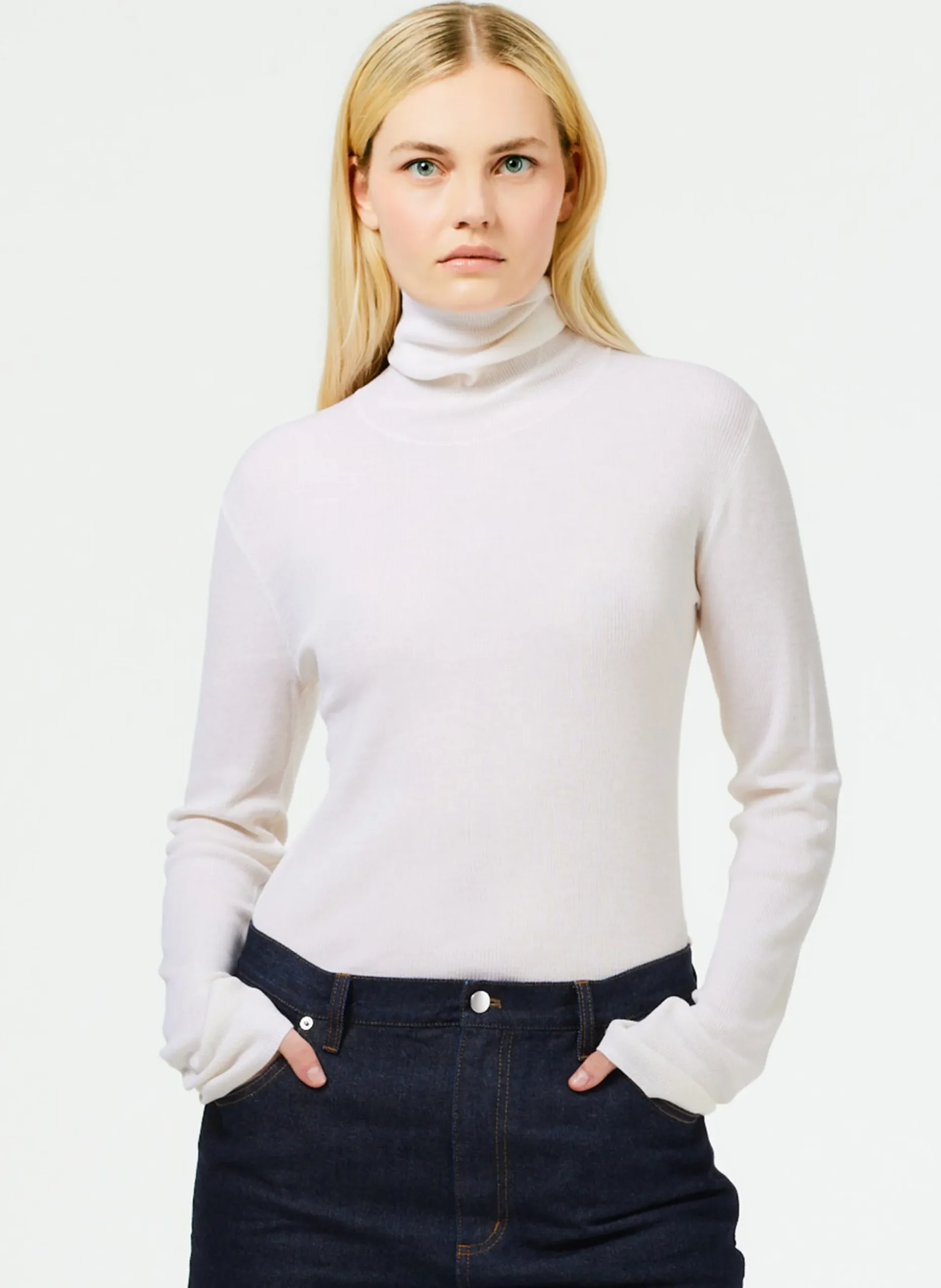 Featherweight Ribbed Sweater Turtleneck Pullover