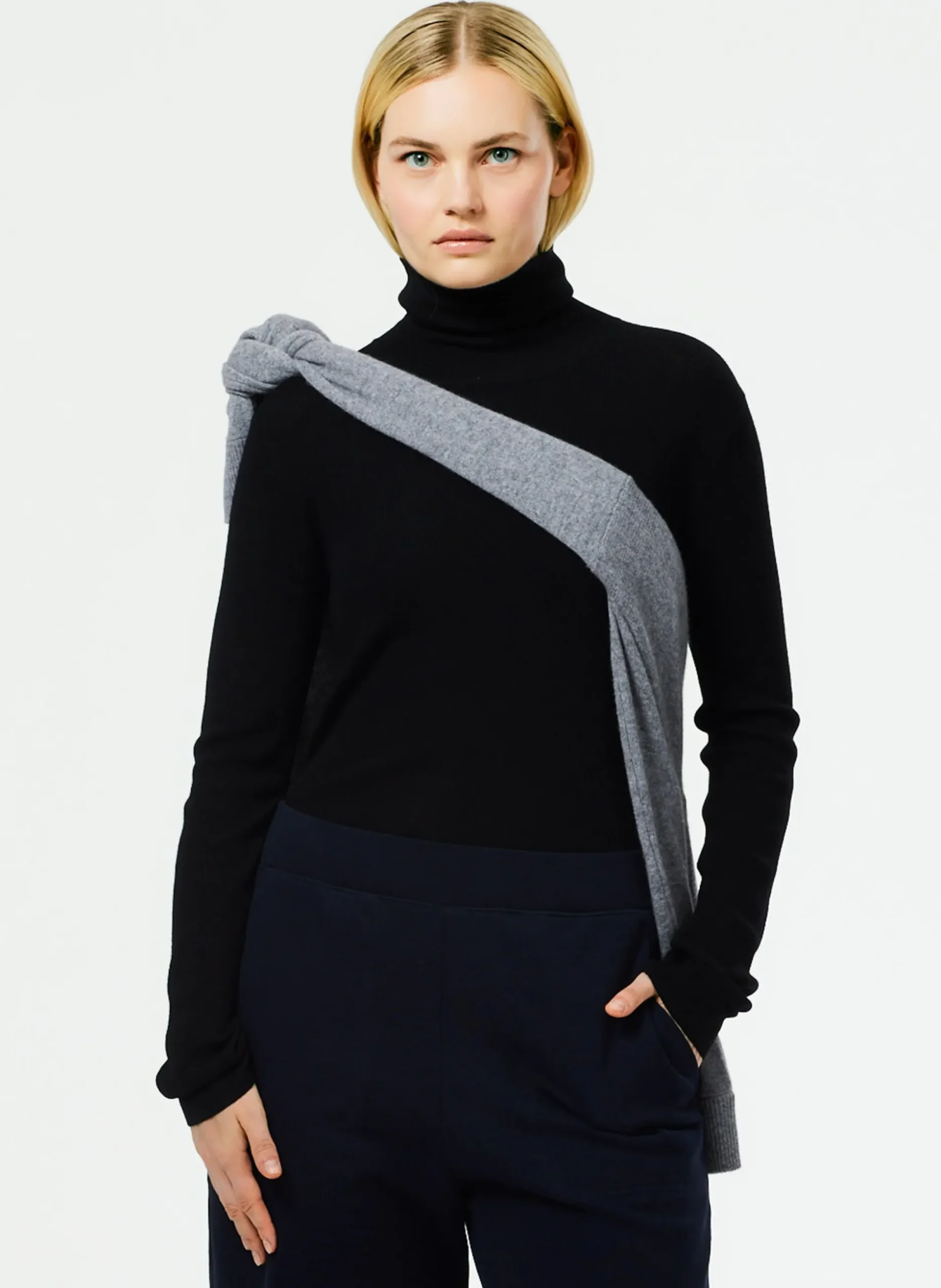Featherweight Ribbed Sweater Turtleneck Pullover