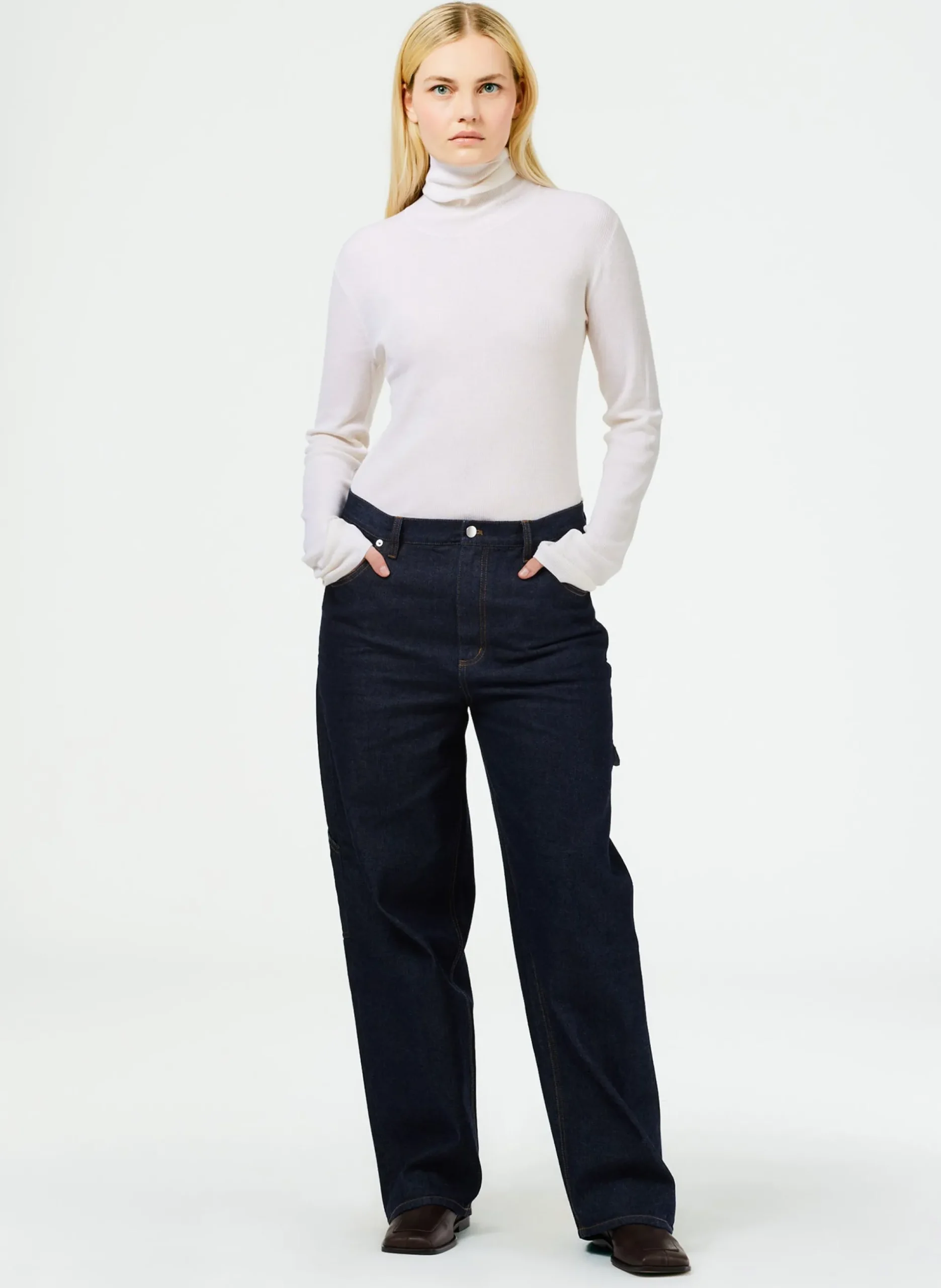 Featherweight Ribbed Sweater Turtleneck Pullover