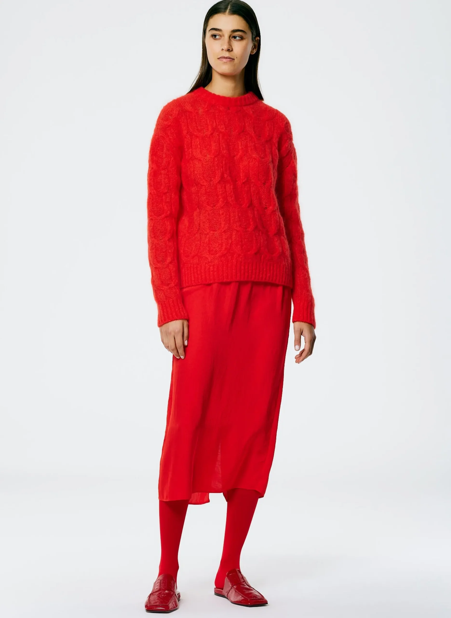 Soft Mohair Cable Crewneck Easy Pullover