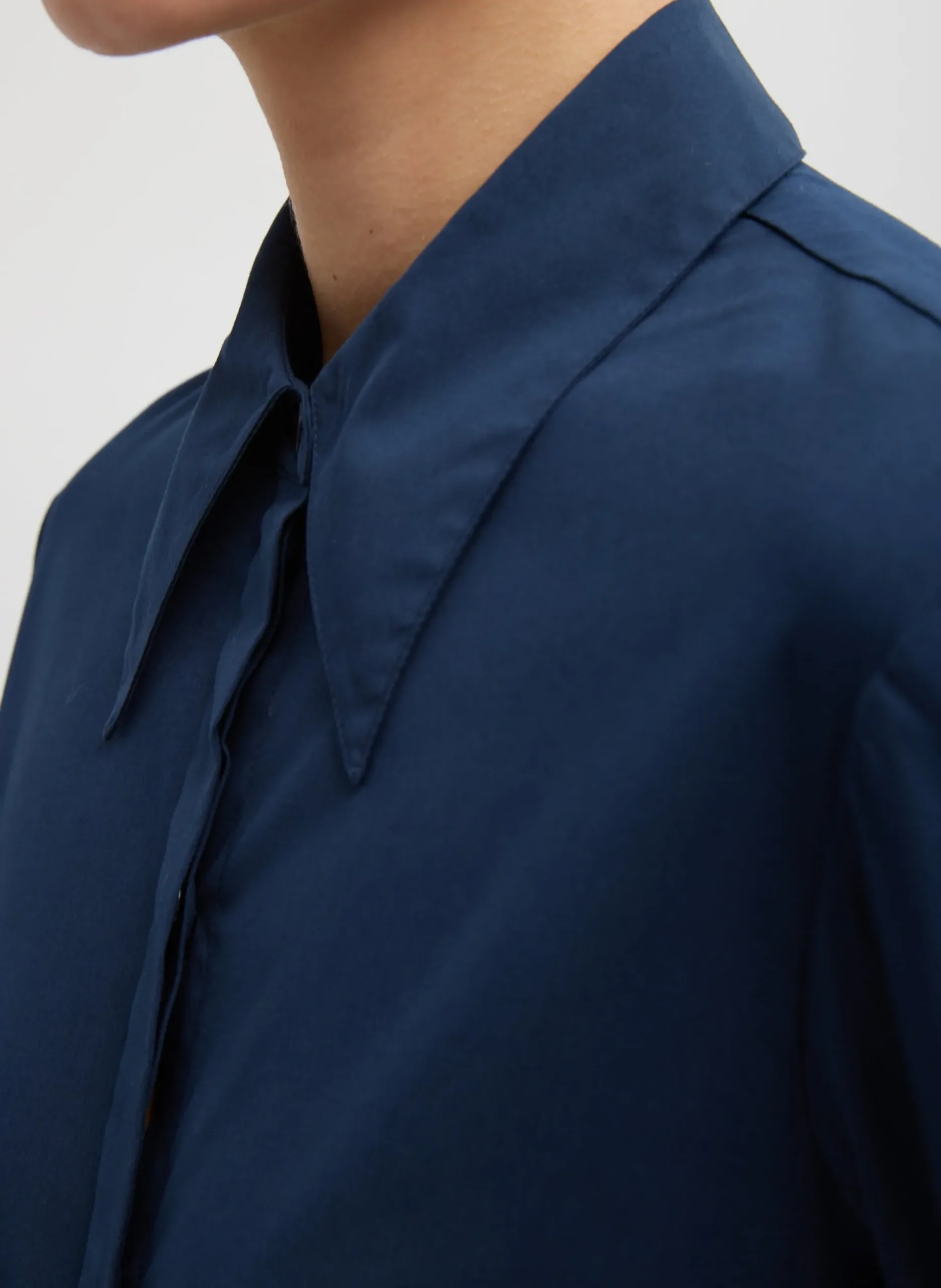 Stretch Cotton Nylon Circular Sleeve Shirt