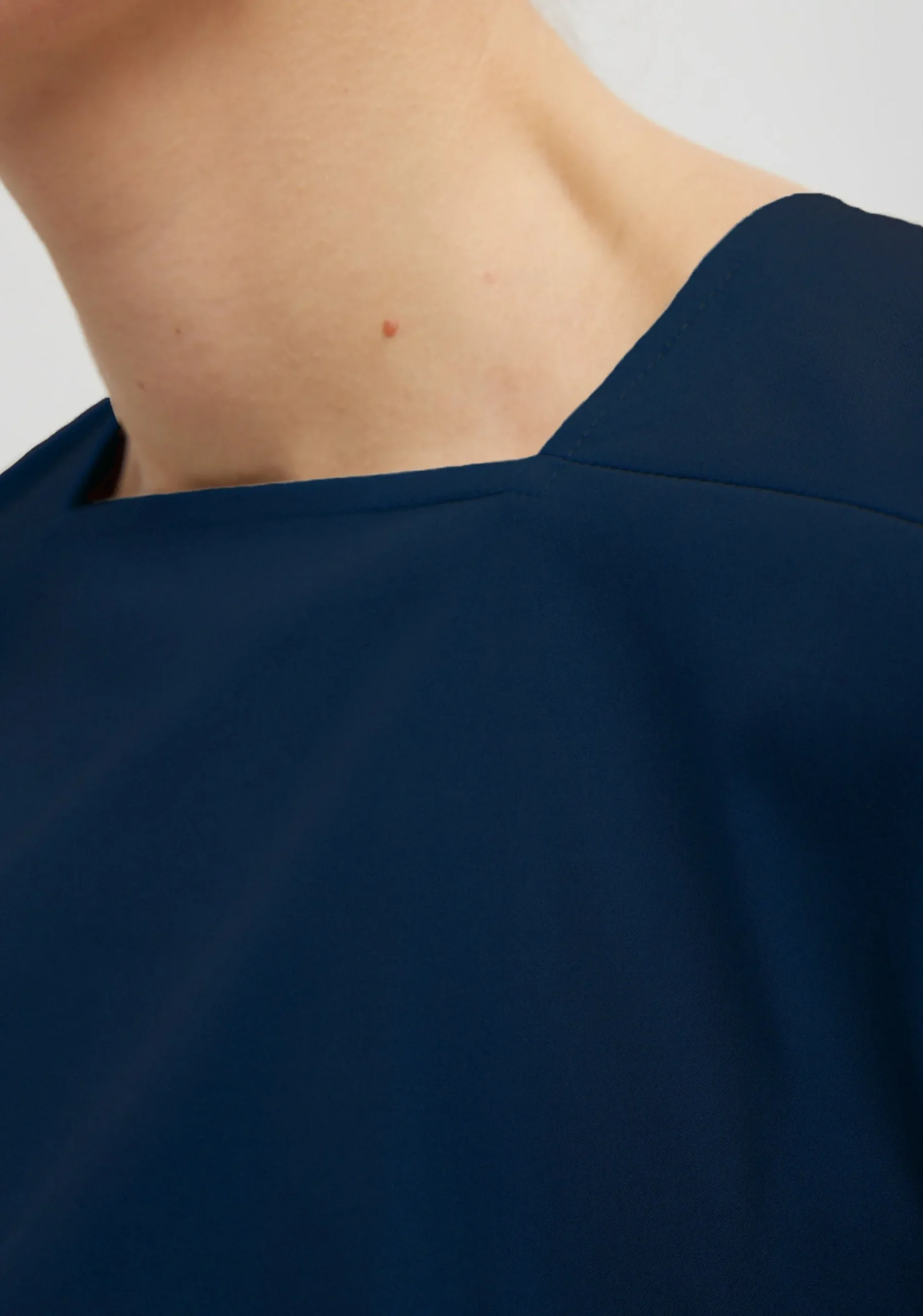 Stretch Cotton Nylon Square Neck Slim Circular Sleeve Top