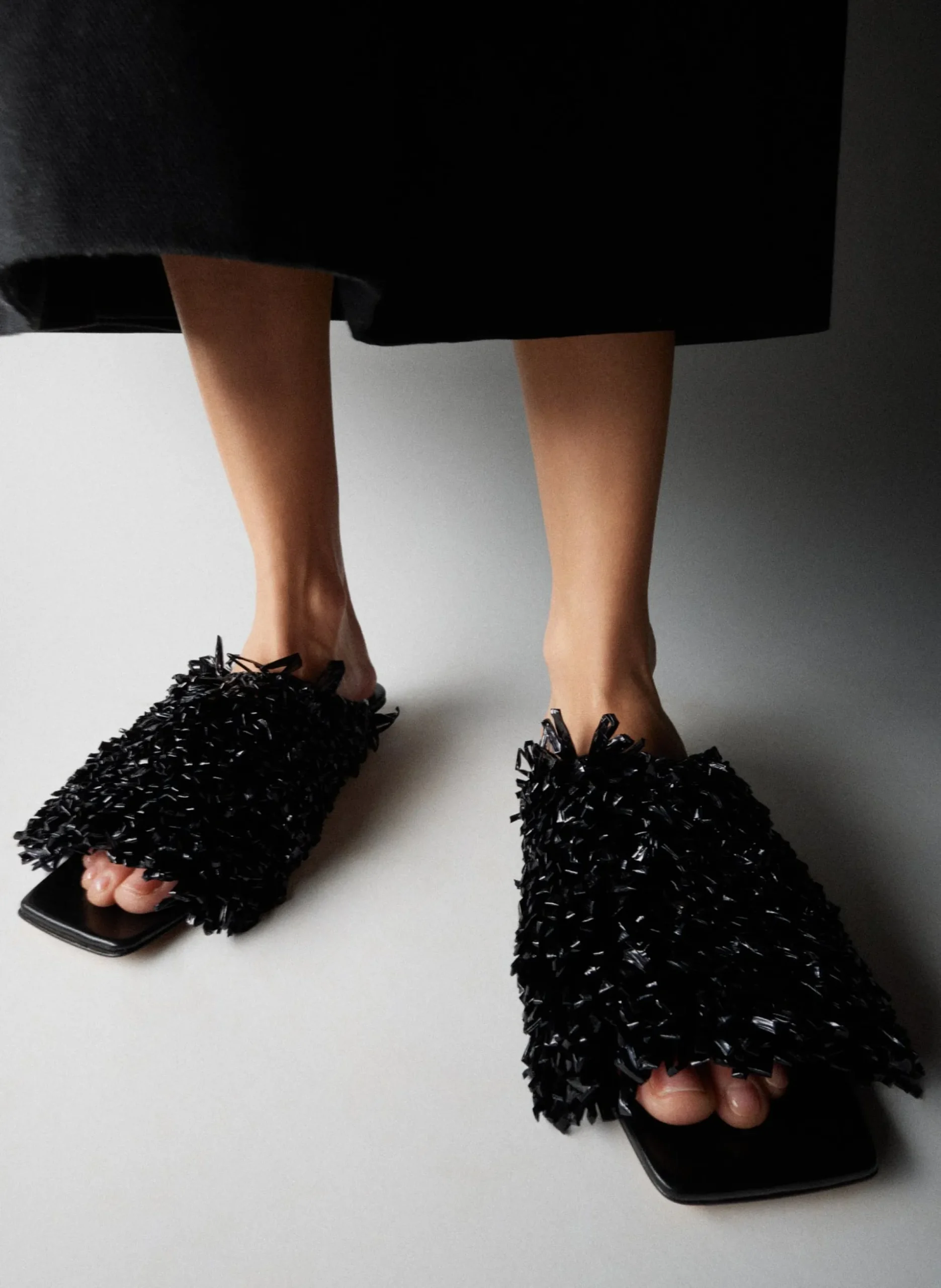 Woodward Raffia Flat