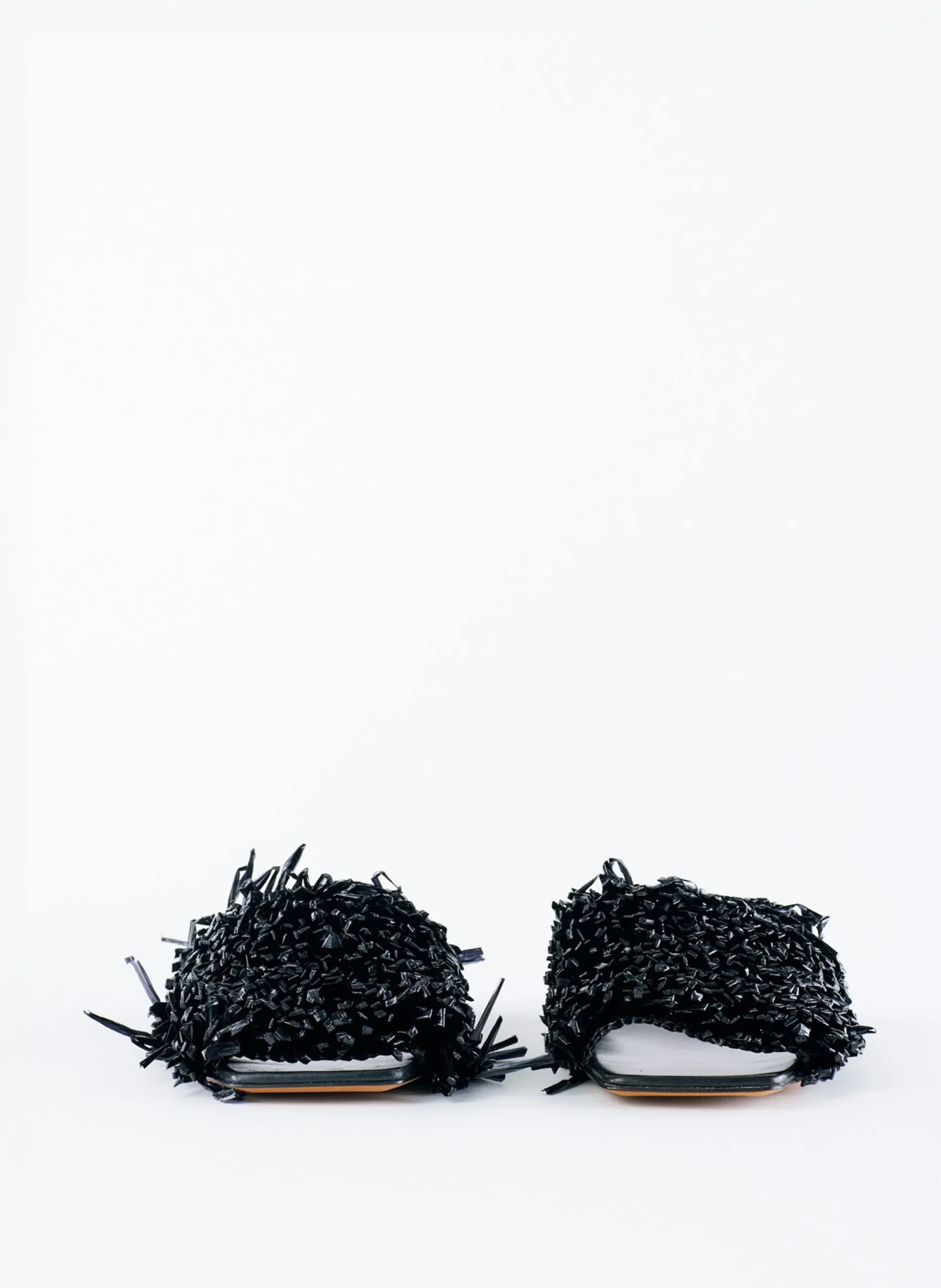 Woodward Raffia Flat